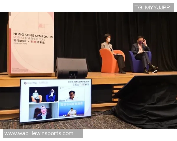 体育实时数据黄丽的足球生涯对话分享与成长历程探讨